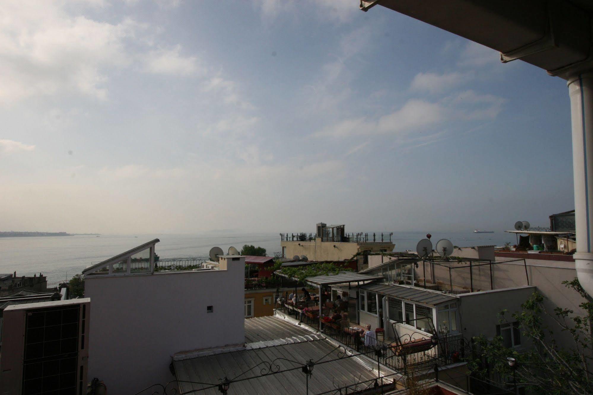 Hanedan Hotel 3*